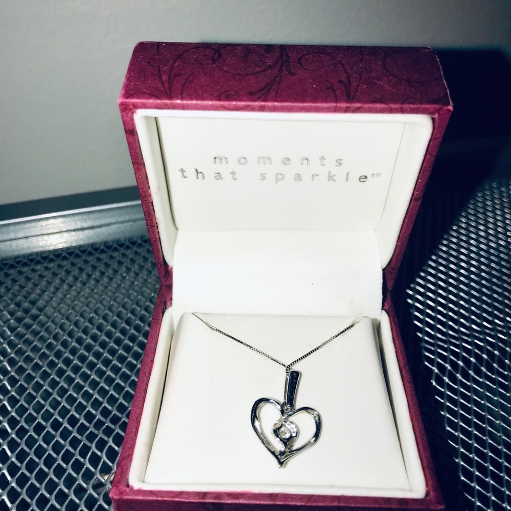 Helzberg Diamonds heart diamond necklace - Picture 4 of 7